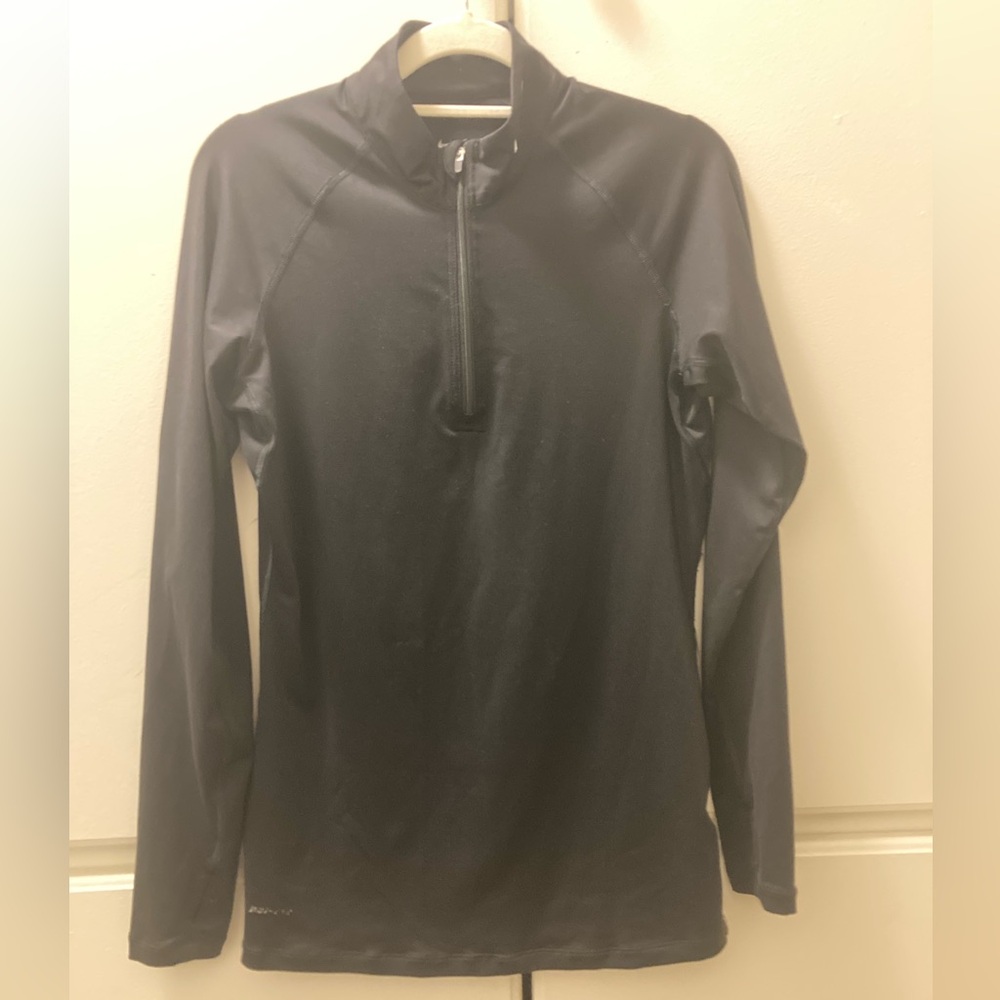 Women Nike Black Dri-FIT Fitted Top Size M